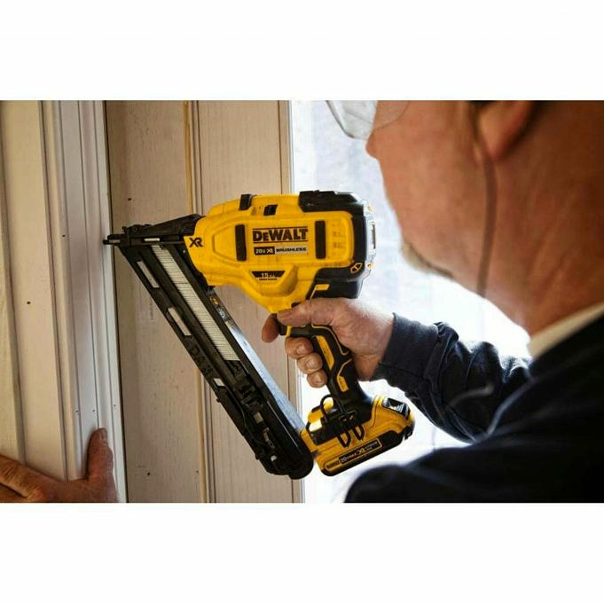 Dewalt Expands Their 20V Cordless Nailer Range With Four New Nailers