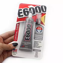 E6000 adesivo artigianale